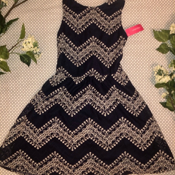 Navy Embroidered Dress - Picture 4 of 4